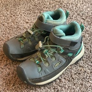 KEEN Toddler Targhee mid waterproof hiking boots